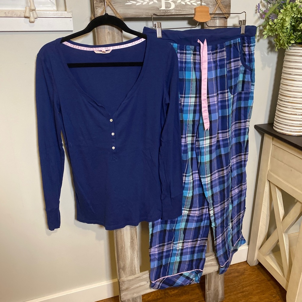 Victoria’s Secret Plaid Matching Pajama Set | Size L